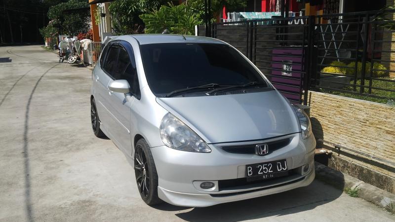Over Kredit Honda Jazz IDSI TH 2005 Jaminnn maknyuusss