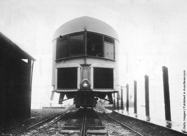 MONORAIL sudah ada sejak tahun 1907
