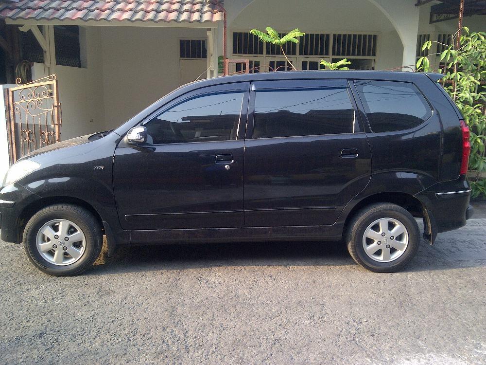 Toyota Avanza M/T 08
