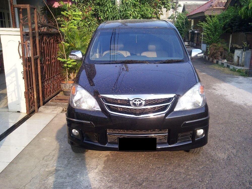 Toyota Avanza M/T 08
