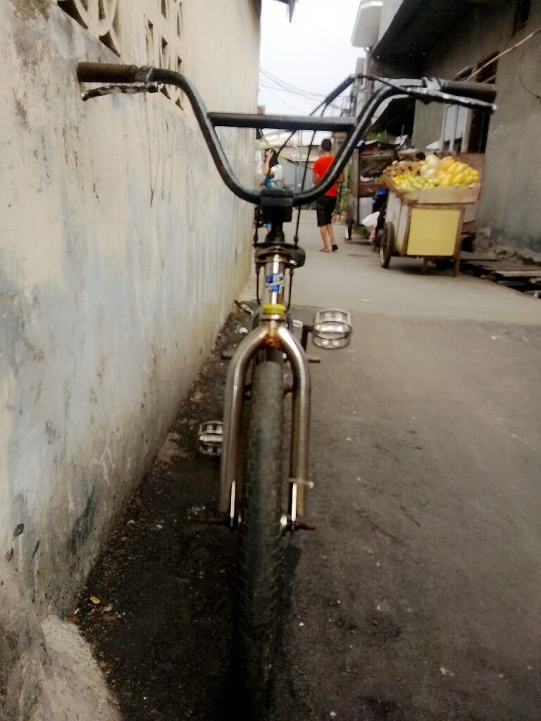 sepeda model bmx
