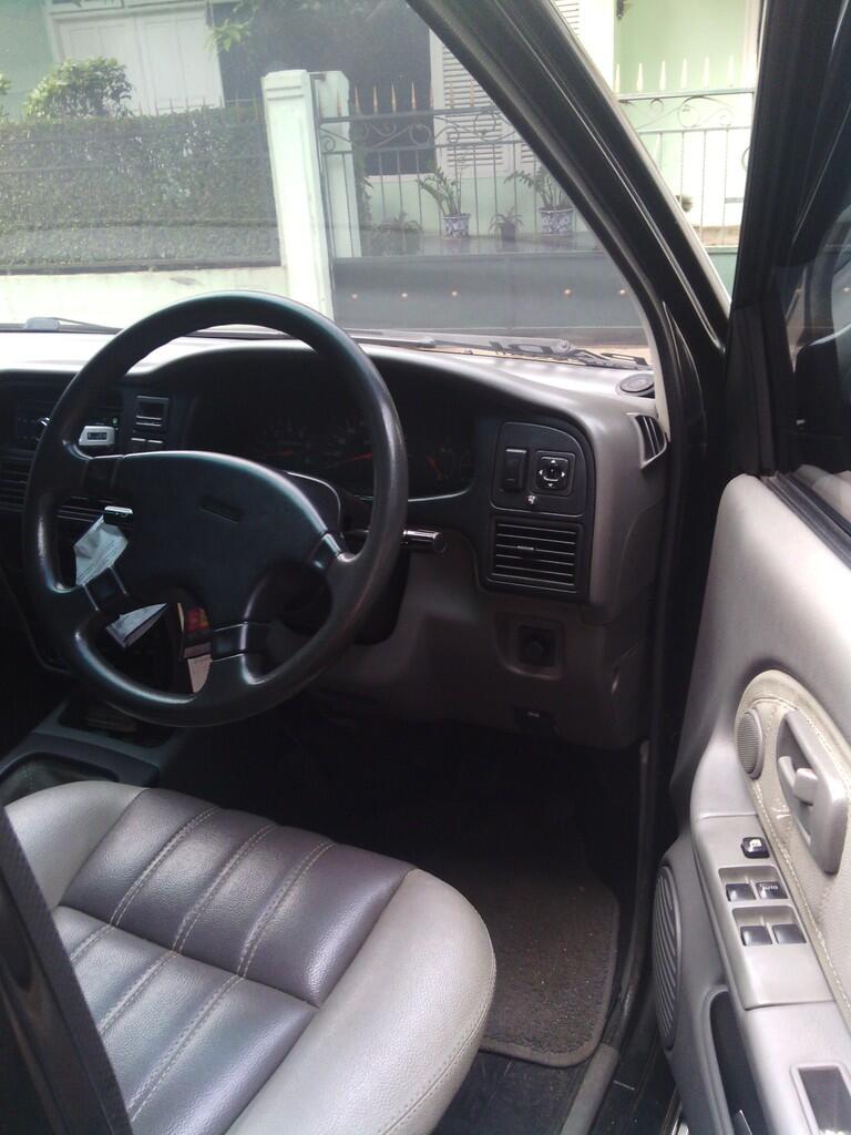 Isuzu Panther touring 2002 depok istimewa pemakai (repost)