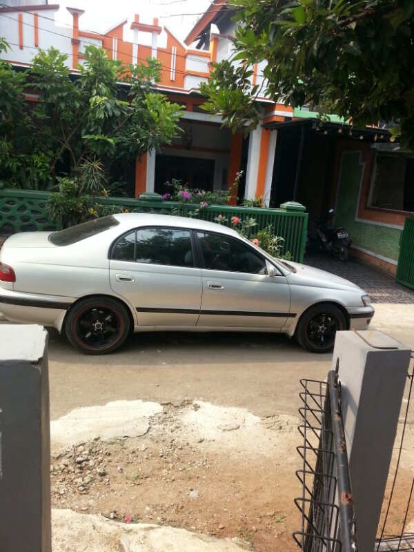 toyota corona absolute 2000cc
