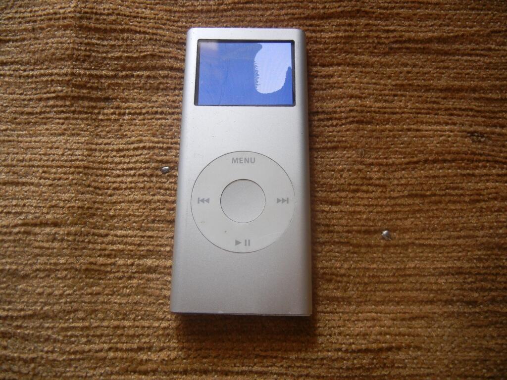Ipod nano 2nd gen 2Gb