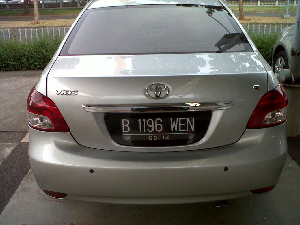 Toyota Vios G at tahun 2007 silver metalik