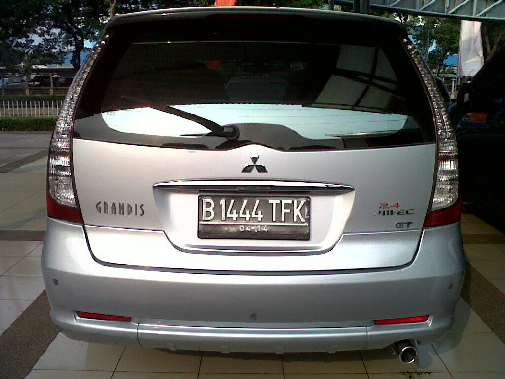 Grandis GT AT Tahun 2008 Silver Metalik