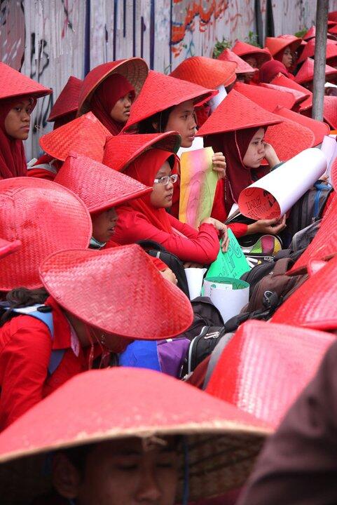 Demo ramah mahasiswa UGM