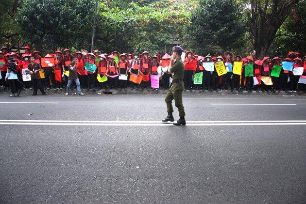 Demo ramah mahasiswa UGM