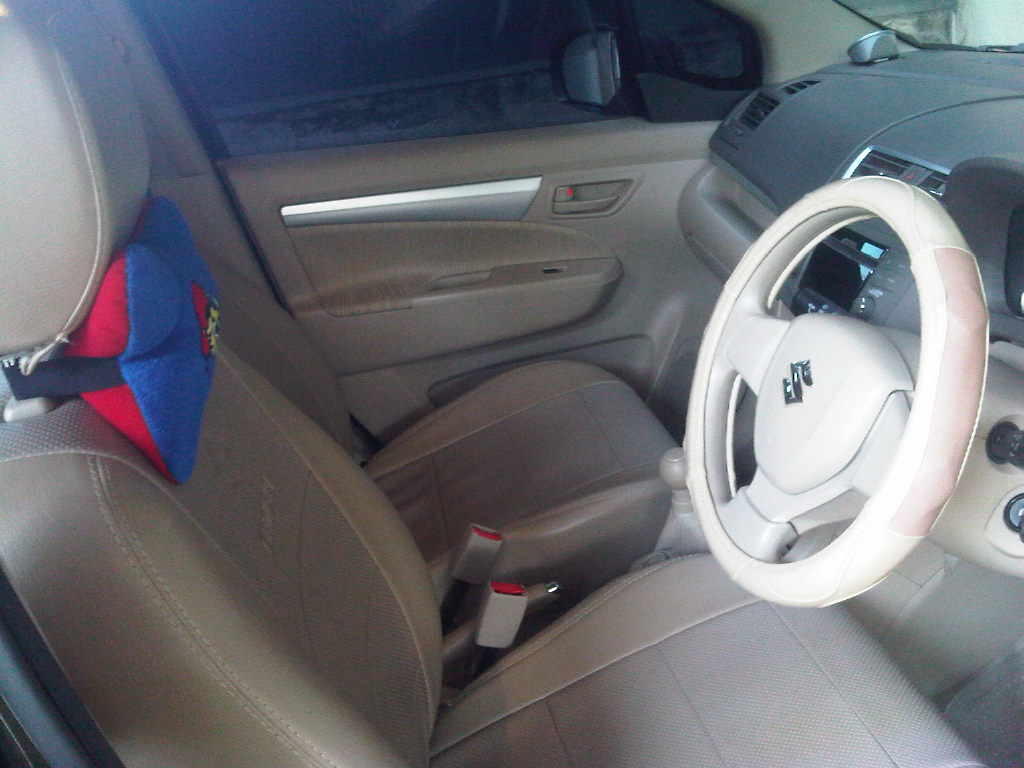 Suzuki Ertiga GL September 2012 Black