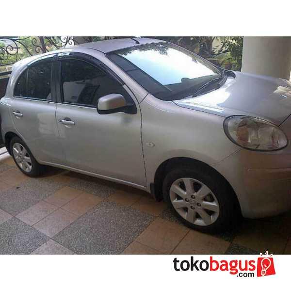 Nissan March Matic Silver 2012 Over Kredit