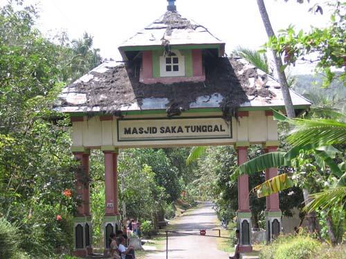 6 Masjid Tertua di Indonesia
