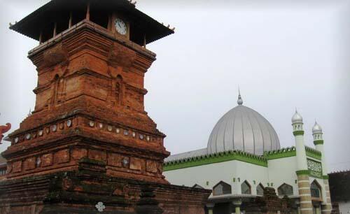 6 Masjid Tertua di Indonesia