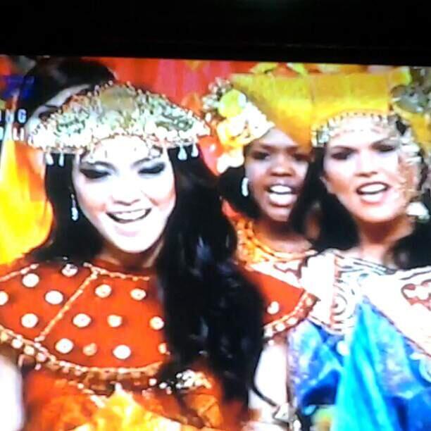 Opening Miss World 2013 Hargai Budaya Indonesia