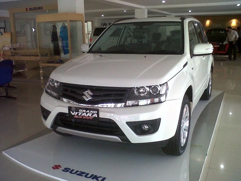 SUZUKI GRAND VITARA 100% TERBARU 2013