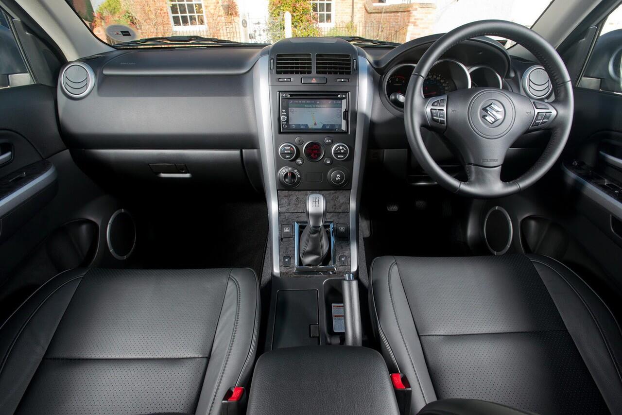 SUZUKI GRAND VITARA 100% TERBARU 2013