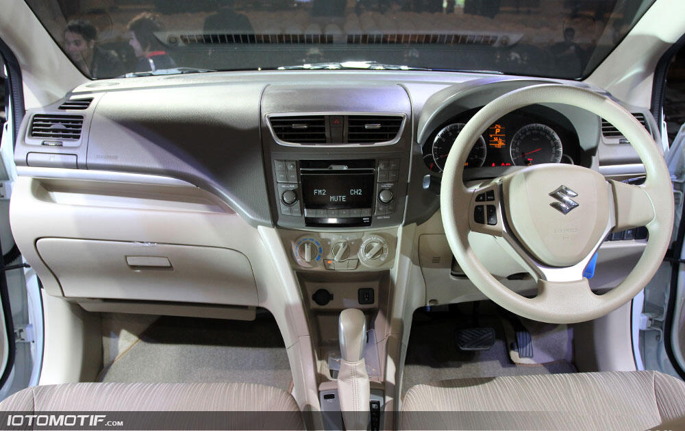 SUZUKI ERTIGA ELEGANT 100% TERBARU 2013