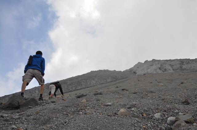 KOMA ADVENTURE CATPER MERAPI Mt (wonx ndheso)