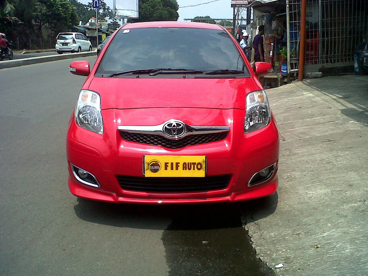 TOYOTA YARIS S LIMITID AT 2011 MERAH METALIK