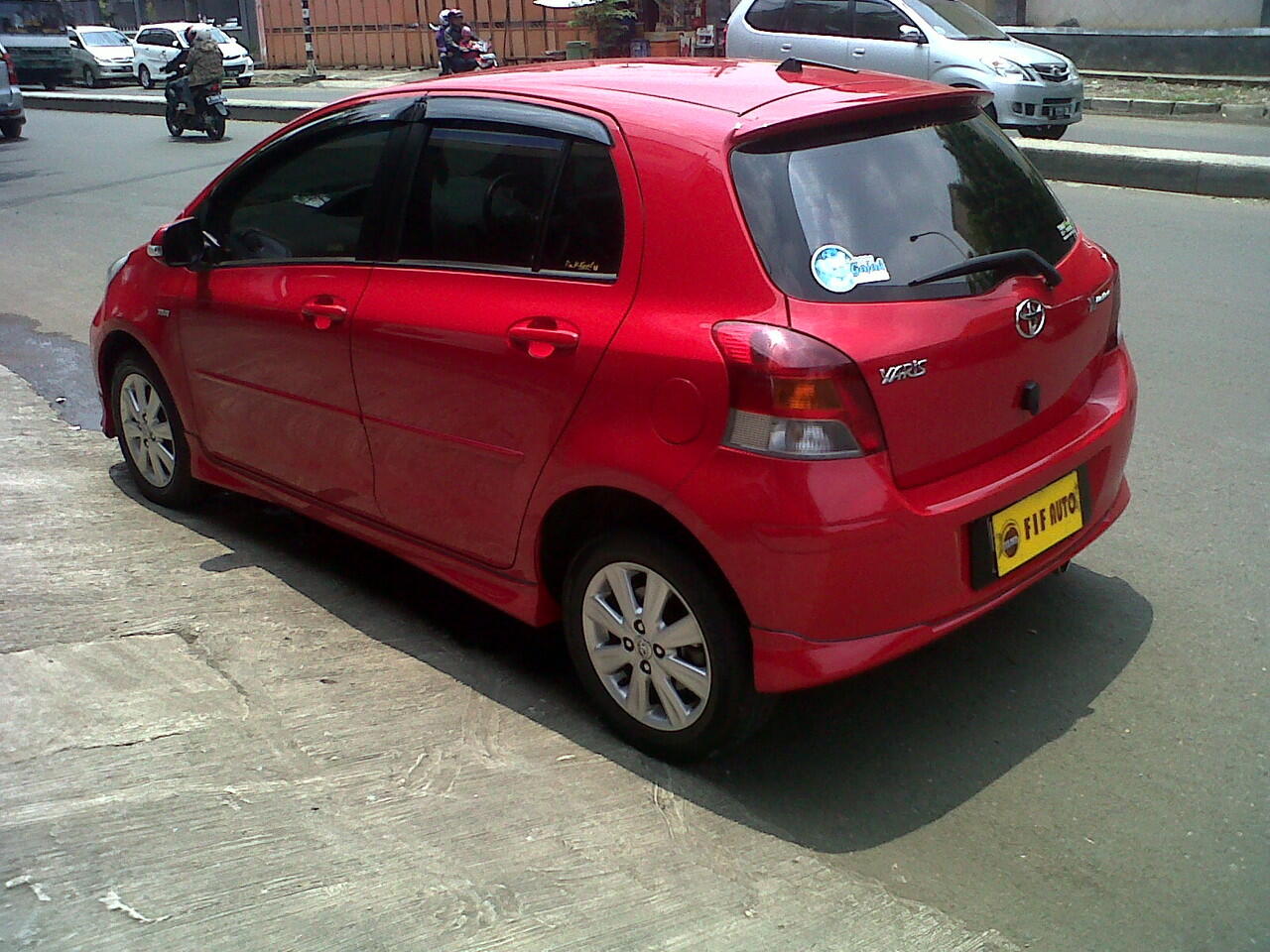 TOYOTA YARIS S LIMITID AT 2011 MERAH METALIK
