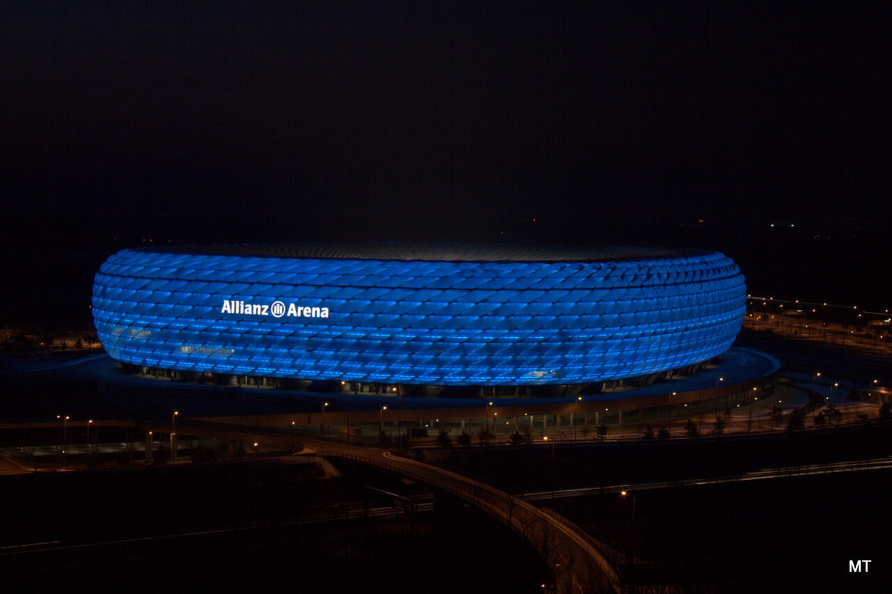 Pemandangan Keren Allianz Arena