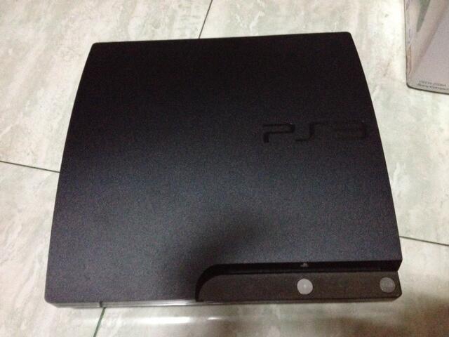 Playstation 3 / Ps3 Slim 120gb CFW 4.46 (original & masih segel)