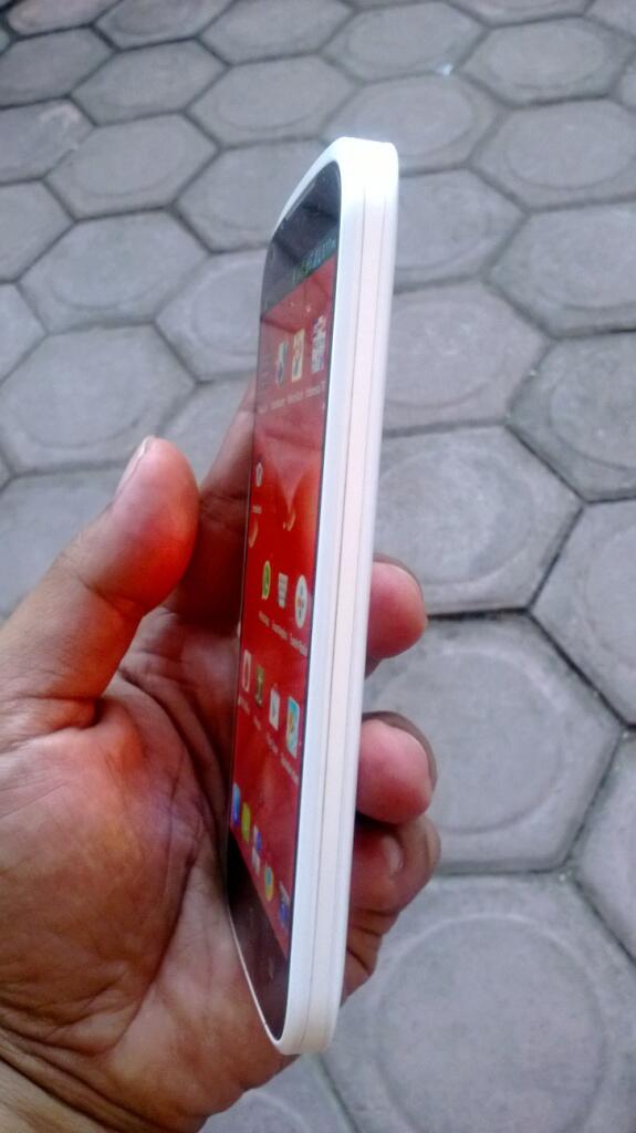 Smartfren Andromax V MULUS