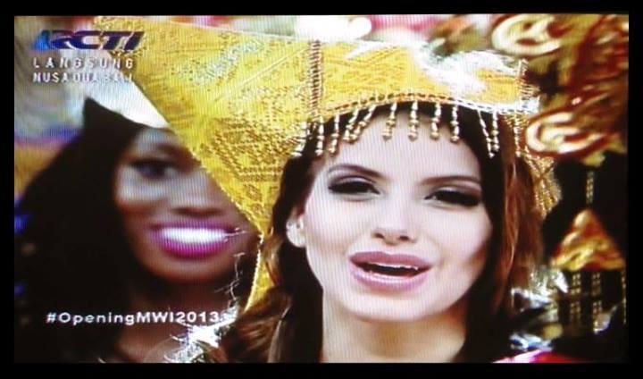 Opening Miss World 2013 Hargai Budaya Indonesia