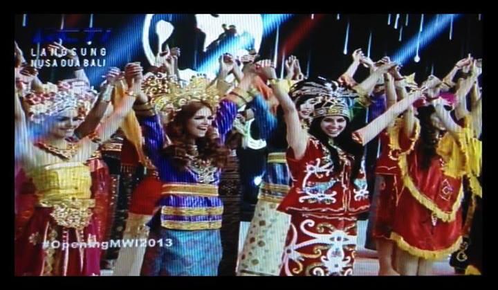 Opening Miss World 2013 Hargai Budaya Indonesia