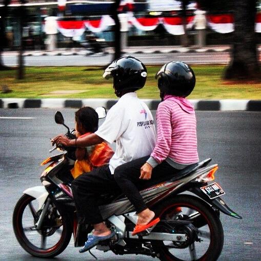 Kebiasaan Buruk Di Sekitar Kita