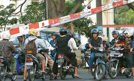 Kebiasaan Buruk Di Sekitar Kita
