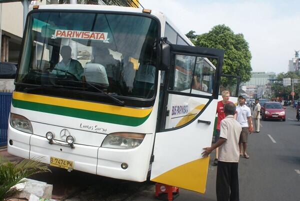 Semua Laku di Jakarta Termasuk Menjual Kemiskinan (Jakarta Hidden Tour)