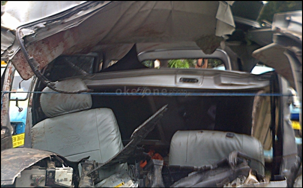 Foto-Foto Kondisi Kecelakaan Mobil DUL (anak Ahmad Dhani)