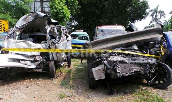 Foto-Foto Kondisi Kecelakaan Mobil DUL (anak Ahmad Dhani)