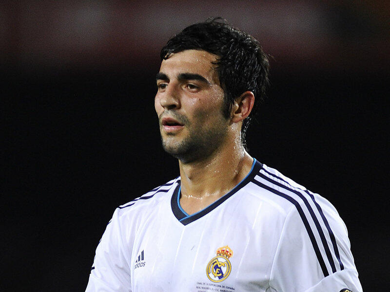 Resmi : Napoli Dapatkan Raul Albiol