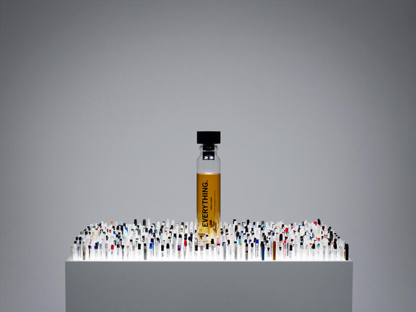Everything : Sebuah Parfum Hasil Pencampuran 1400 Parfum