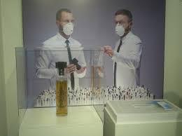 Everything : Sebuah Parfum Hasil Pencampuran 1400 Parfum