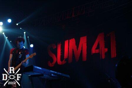 Masih ingat kah dengan band SUM 41 ? nostalgia