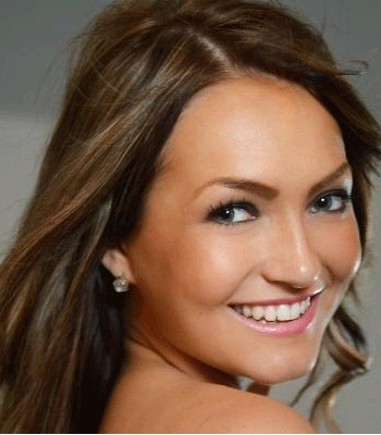 Miss Wolrd di Indonesia menampilkan keanekaragaman budaya Indonesia