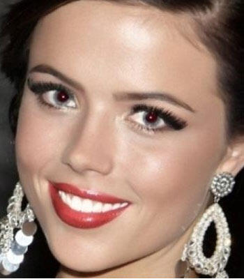Miss Wolrd di Indonesia menampilkan keanekaragaman budaya Indonesia