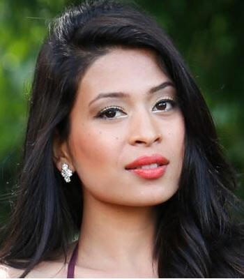 Miss Wolrd di Indonesia menampilkan keanekaragaman budaya Indonesia