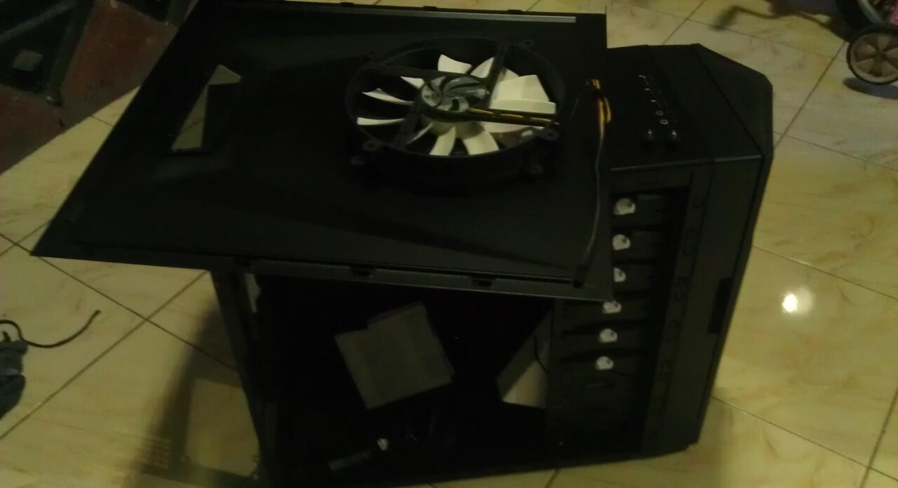 casing NZXT HADES