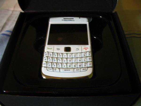 BlackBerry Bold 9780 (Onyx 2)