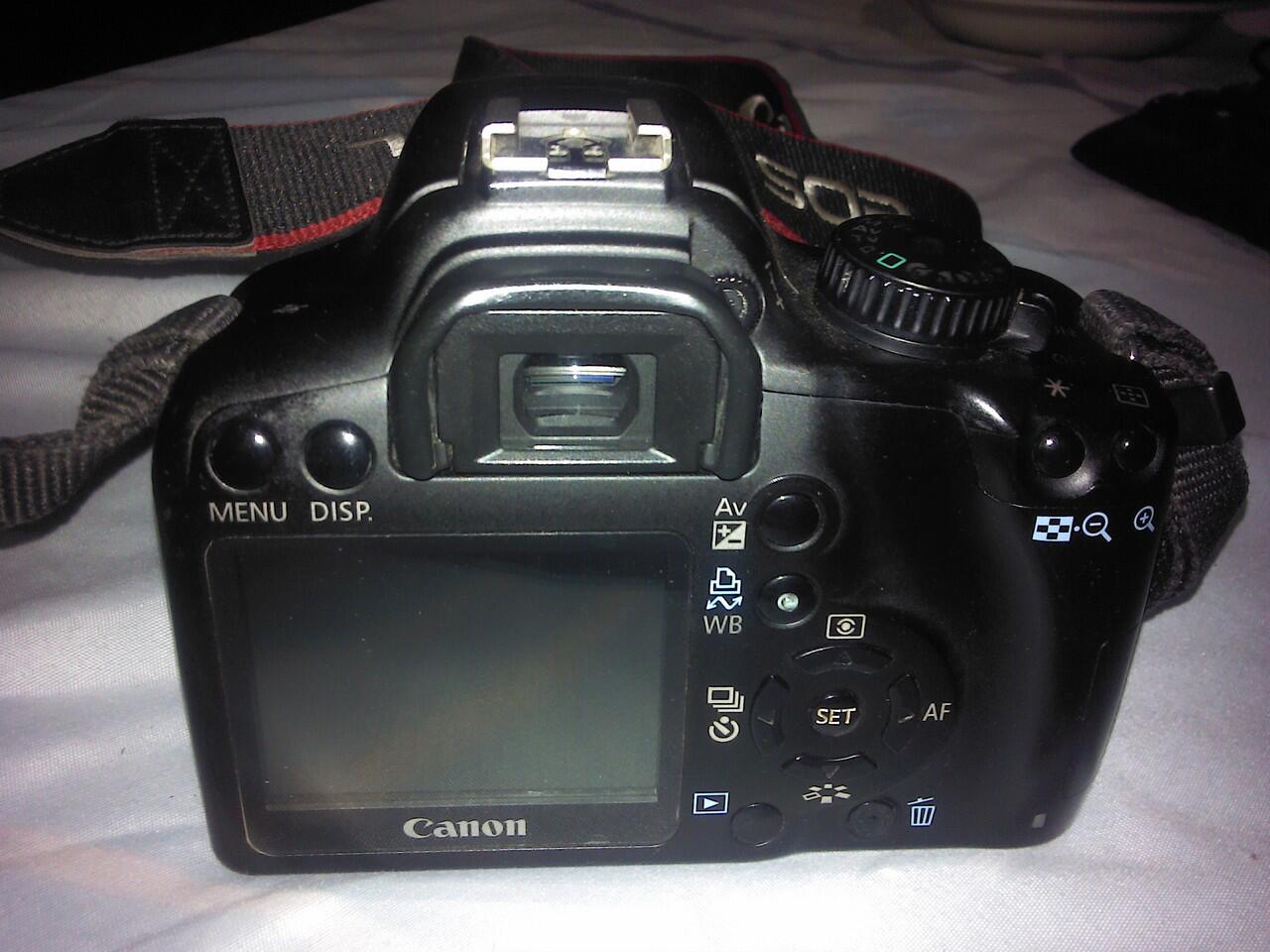 Terjual Jual - Camera DSLR Canon D1000 2nd belum service 