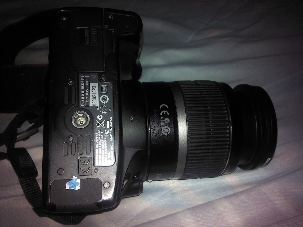 Terjual Jual - Camera DSLR Canon D1000 2nd belum service 