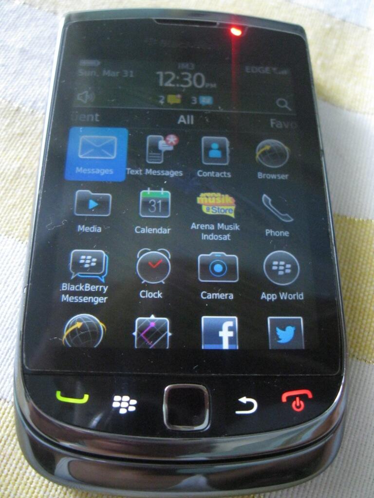 Blackberry Torch 9800 Hitam Garansi TAM 6 Bln