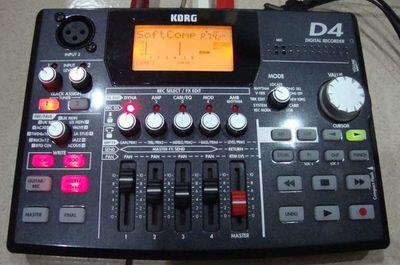 KORG D4. Mini Digital Recorder 32 tracks 100 effects