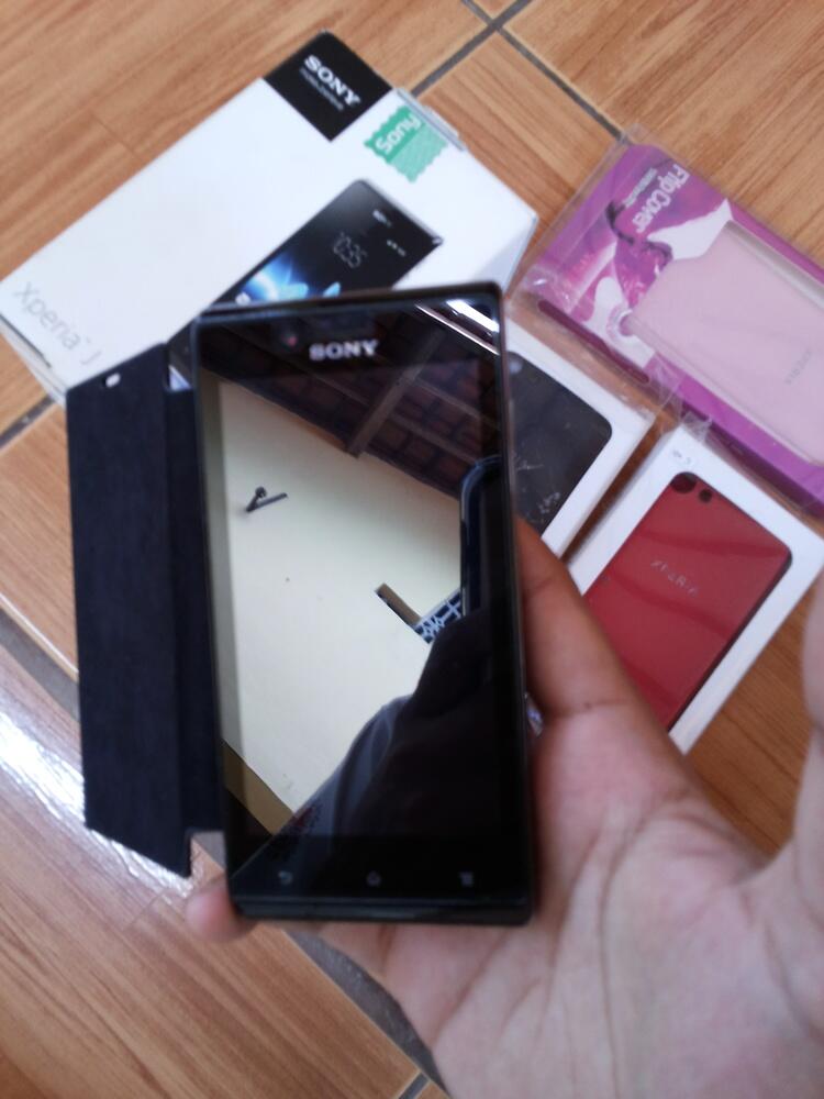 Sony Xperia J | Masih Garansi Sampai Desember 2013