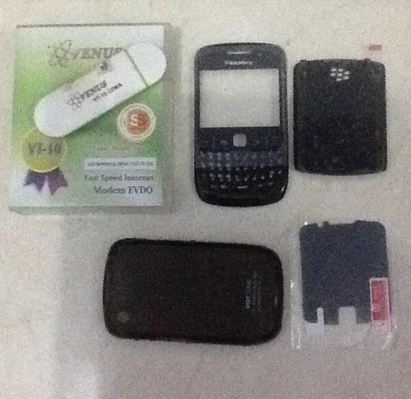 Blackberry Aries 8530 Mulus Terawat Surabaya Banyak bonus : modem EVDO,dll