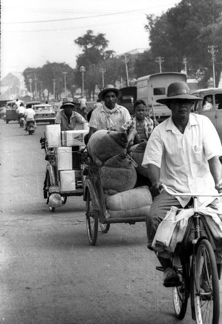 Angkutan umum DKI Jakarta dari masa ke masa,,,masup gan..