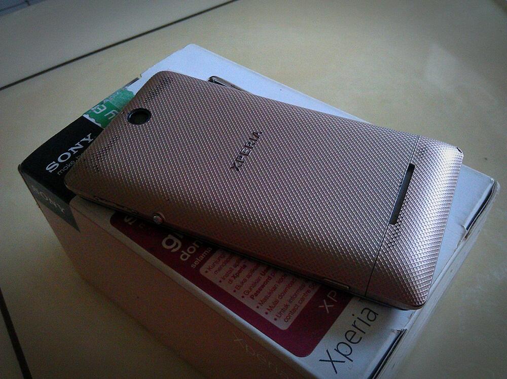 Sony Xperia E Dual Jelly Bean Fullset Garansi Murah aja gan cod Bandung